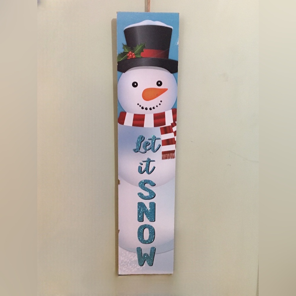 Festive Snowman Wall Decor